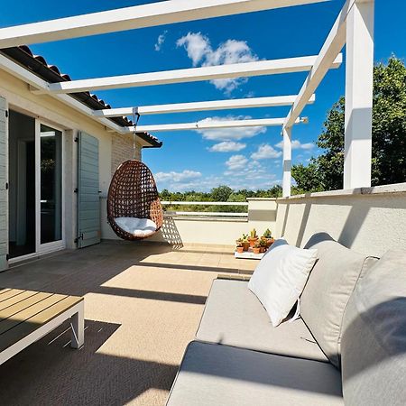 Luxury Villa In Istria - 9,000 Sqm Private Estate With Pool & Sauna, 15 Min To Sea, Near Fazana, 3 Bedrooms Jursici ภายนอก รูปภาพ