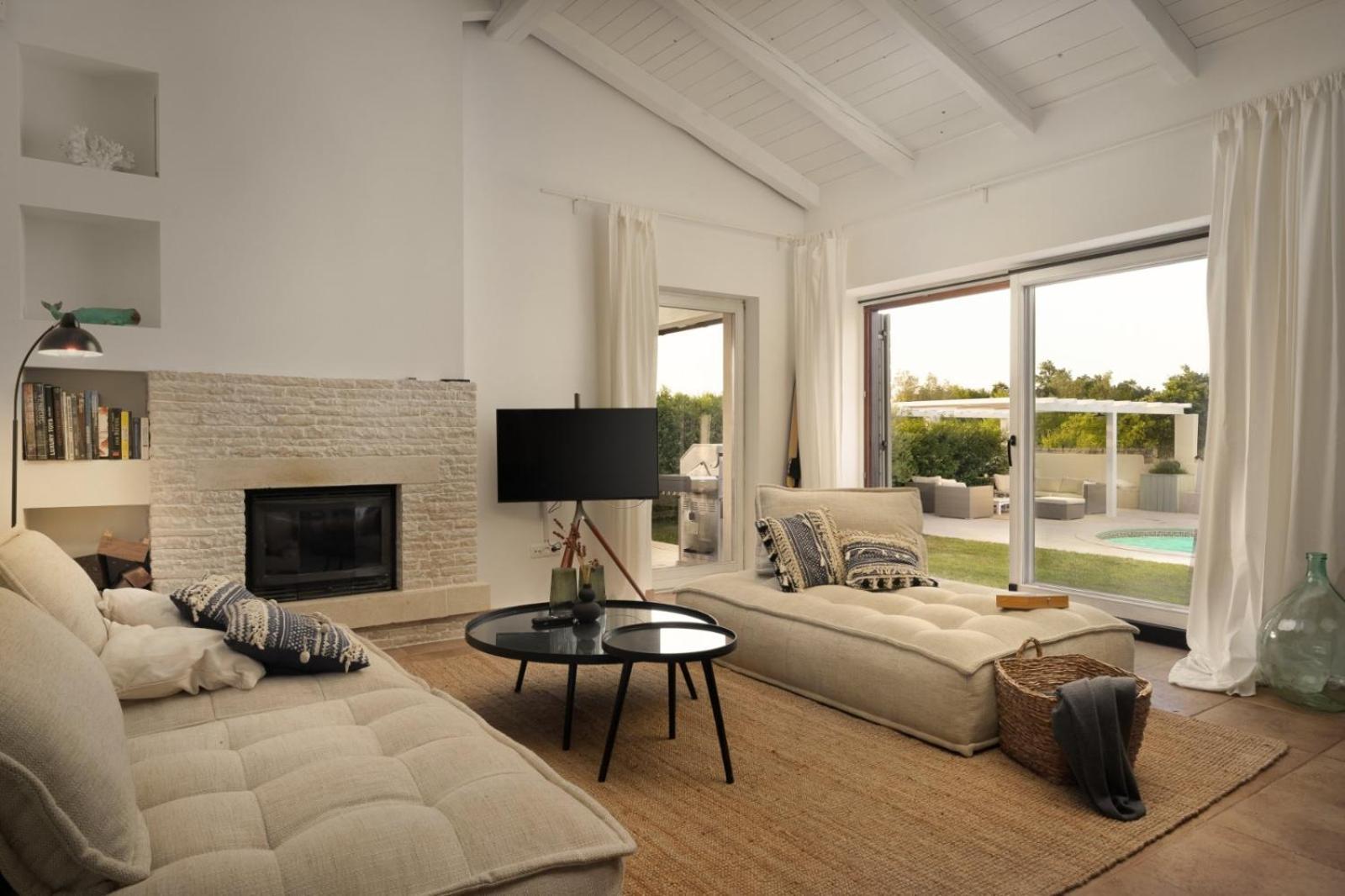 Luxury Villa In Istria - 9,000 Sqm Private Estate With Pool & Sauna, 15 Min To Sea, Near Fazana, 3 Bedrooms Jursici ภายนอก รูปภาพ